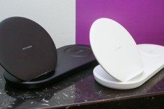 Wireless Charger Duo: Sạc không dây sạc được cùng lúc Galaxy Note9 và Galaxy Watch