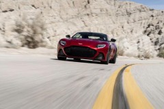 Aston Martin đang phát triển phiên bản nhanh hơn, mạnh mẽ hơn dành cho DBS Superleggera