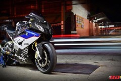 Siêu phẩm đường phố BMW S1000RR độ chất chơi với dàn trang bị Carbon fiber