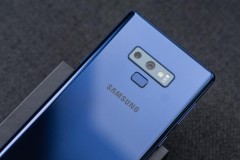 Galaxy Note 9 thắng áp đảo iPhone X trong cuộc chiến camera giấu mặt