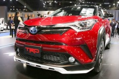 Chi tiết Toyota C-HR giá bán gần 2 tỷ đồng tại Việt Nam