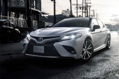 Chi tiết Toyota Camry Sports 2018 giá từ 769 triệu đồng
