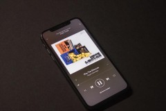 Tim Cook: "Chúng tôi không đầu tư Apple Music vì tiền"