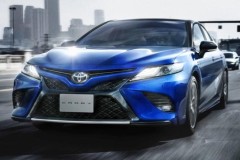 Toyota Camry Sport có giá từ 772 triệu đồng tại Nhật Bản