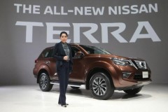 Nissan Terra sẽ sử dụng động cơ dầu diesel 2.3 lít tại thị trường Châu Á