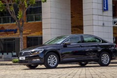 Volkswagen Việt Nam ra mắt Passat phiên bản BlueMotion Comfort