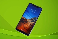 Xiaomi Pocophone F1 lộ video trên tay và các phiên bản cấu hình