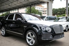 Bentley Bentayga động cơ V8 chính thức có mặt tại Campuchia