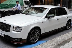 Cận cảnh xe siêu sang thể thao Toyota Century GRMN độc nhất thế giới