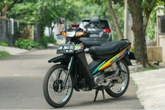 Yamaha SIGMA 2002 chưa đổ xăng khiến huyền thoại Honda Dream ghen tỵ