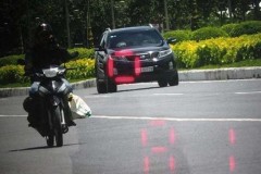 Chạy quá tốc độ cho phép bị phạt bao nhiêu tiền?