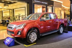 Soi chi tiết bán tải Isuzu D-Max 2018 vừa ra mắt tại Việt Nam
