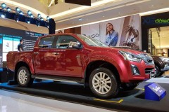 Isuzu Việt Nam chính thức ra mắt Isuzu D-MAX và Isuzu mu-X 2018