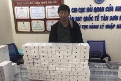 Hàng trăm chiếc iPhone Xs, Xs Max bị giữ lại tại Cục Hải Quan Cửa Khẩu