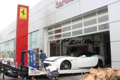 Đại lý Ferrari tại thành phố Kobe, Nhật Bản đã chịu khoản thiệt hại 9 triệu USD do siêu bão Jebi