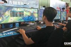 Đấu Trường Máy Tính không còn một chỗ trống, ‘hút’ cả ngàn game thủ Hà Nôi