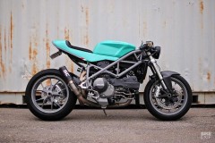 Ducati 848 cafe fighter độ màu sắc lạ mắt
