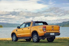 Ford Ranger Wildtrak 2.0 Biturbo chốt giá 918 triệu đồng