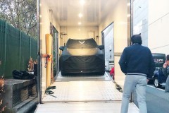 Hai chiếc xe của Vinfast đã được chuyển đến Paris Motorshow 2018