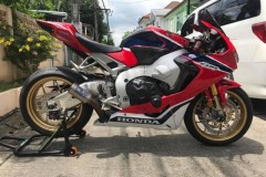 Honda CBR1000RR SP bản cập nhật option khá lôi cuốn