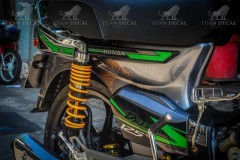 Honda Dream độ dàn chân của dòng Yamaha hai thì