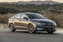 Hyundai Elantra 2019 có giá từ 400 đến 550 triệu đồng tại Mỹ