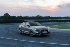 Hyundai i30 Fastback N ra mắt: Chiếc coupe 5 cửa với động cơ tăng áp mạnh mẽ