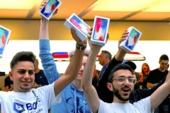 iPhone 2018 sắp ra mắt sẽ không có phiên bản nào giá rẻ?