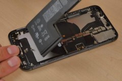 iPhone Xs chính thức “lên bàn mổ”: Bên trong có gì, sắp xếp ra sao?