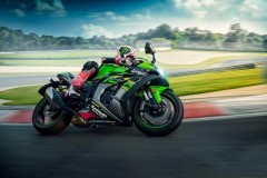 Kawasaki Ninja ZX-10R 2019 được bán với 3 phiên bản, trang bị động cơ mới mạnh mẽ hơn