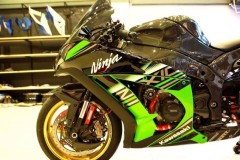 Kawasaki ZX-10R chân dung gã chiến binh kiên cường trên đường đua WSBK