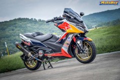 Kymco AK550 bản độ nhức nhói theo phong cách Redbull Racing