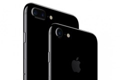 Sau 2 năm sử dụng, màu "Jet Black" năm ấy đã trở nên thê thảm thế này đây