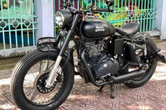 Soi chi tiết Royal Enfield Classic 500 phong cách Bobbe