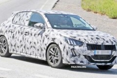 Hatchback Peugeot 208 thế hệ mới lần đầu lộ diện trên đường thử