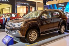 Phân khúc SUV 7 chỗ thêm “chật chội” với Isuzu Mu-X