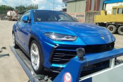 ‘Siêu SUV’ Lamborghini Urus cập bến Campuchia, chưa thể về Việt Nam