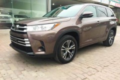 Toyota Highlander LE đời 2018 xuất hiện tại Hà Nội với giá gần 2,7 tỷ đồng