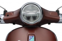 Vespa Primavera phiên bản kỷ niệm 50 năm vừa được Piaggio Việt Nam cho ra mắt