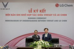 VinFast bắt tay với LG Chem sản xuất pin tiêu chuẩn quốc tế cho xe điện Việt