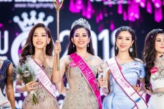 Hoa hậu Việt Nam 2018 Trần Tiểu Vy cùng hai sao Việt tham dự Paris Motor Show 2018
