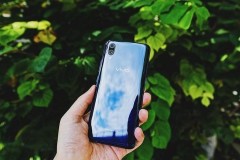 Vivo V1730EA sử dụng màn hình OLED, camera kép, được chứng nhận TENAA