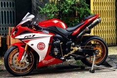 Diện kiến Yamaha R1 date 2010 độ nổi bật của một Biker Việt