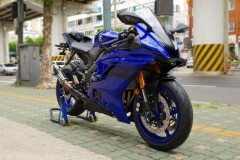 Yamaha R6 độ với nhiều trang bị từ thương hiệu Lightech đình đám