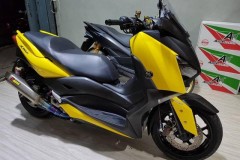 Yamaha X-Max300 tùy chỉnh nổi bật với gam màu vàng Sporty