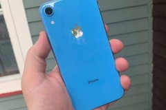 "Giải phẫu" và khám phá bên trong chiếc iPhone XR