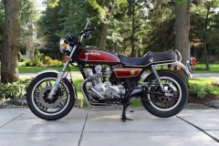 CBX750 độ trở thành một chiếc xe gọn gàng, thu hút và đầy quyến rũ