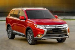 Bảng giá bán xe Mitsubishi tháng 10/2018 cập nhật mới nhất