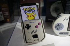 Nintendo nộp bằng sáng chế giúp biến màn hình cảm ứng của smartphone thành máy chơi điện tử cầm tay Game Boy