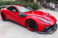 Ferrari F12berlinetta hầm hố và dữ tợn hơn khi độ bodykit Duke Dynamics